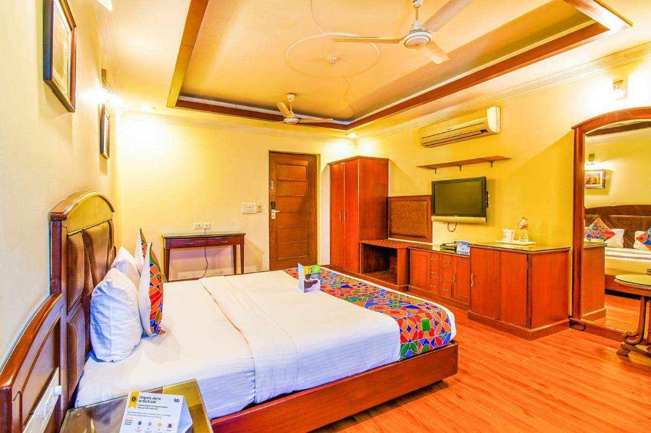 Fabhotel Stay Residency Nuova Delhi Esterno foto