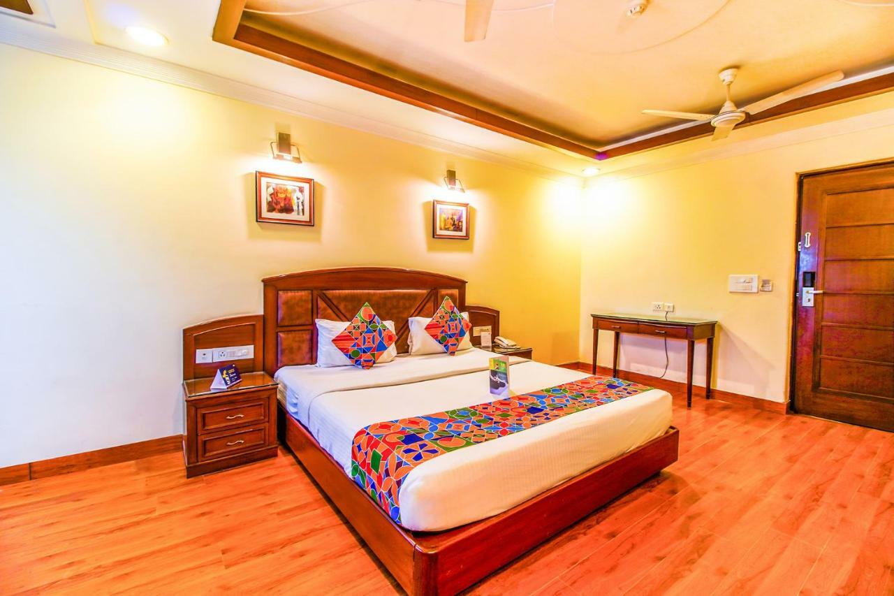 Fabhotel Stay Residency Nuova Delhi Esterno foto