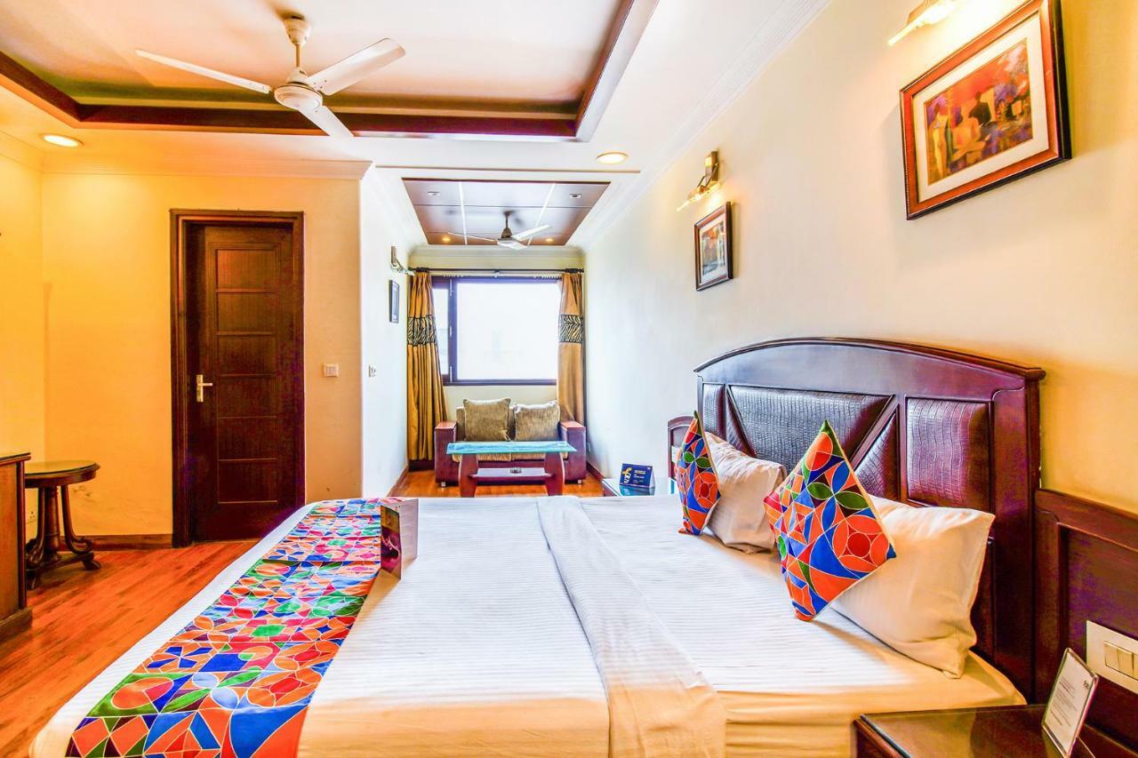 Fabhotel Stay Residency Nuova Delhi Esterno foto
