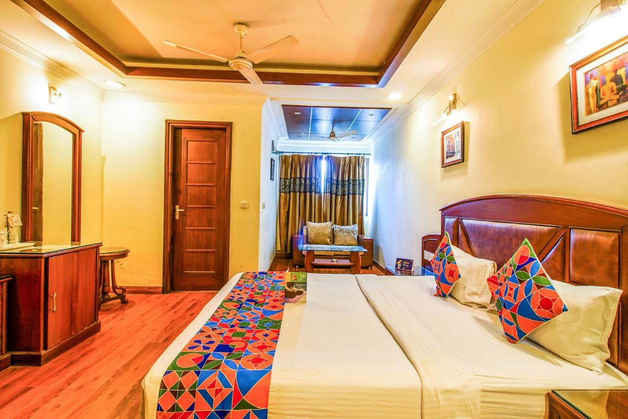 Fabhotel Stay Residency Nuova Delhi Esterno foto