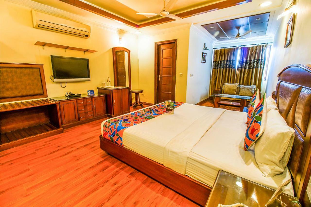 Fabhotel Stay Residency Nuova Delhi Esterno foto